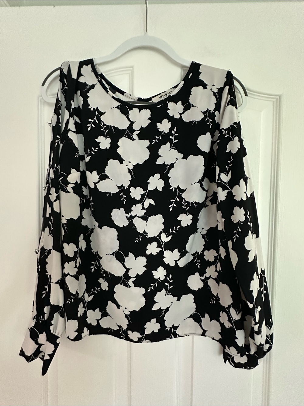 White House Black Market NWOT Black and White Floral Cold-Shoulder Blouse